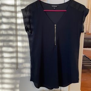 Black Express blouse. Size XS (fits like S)